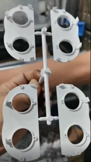 Pieza moldeada de plástico Piezas automotrices Piezas de automóvil Molde de inyección de plástico